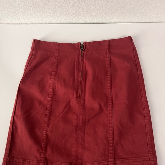 Girl’s short skirt, Size 1, Color Red - Picture 1 of 5